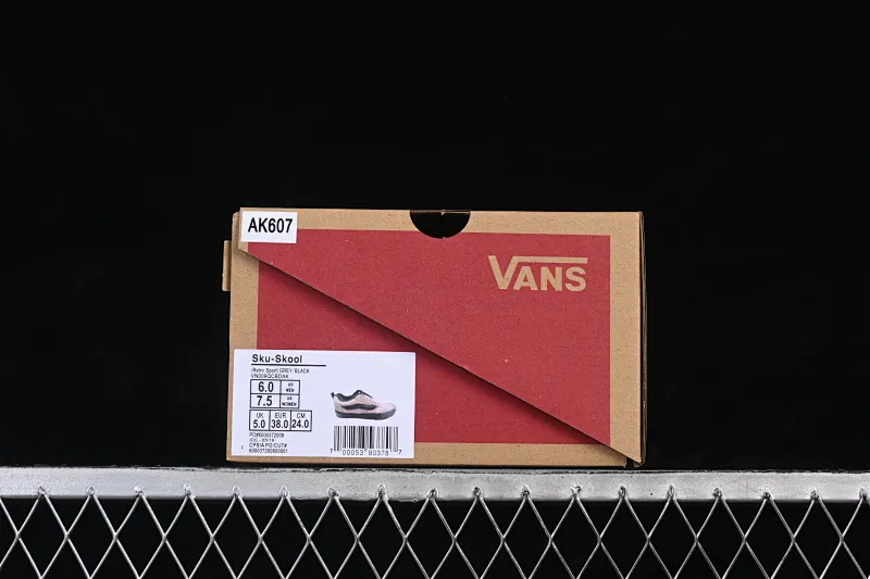 All categories Vans Vans series Vans Low Vans low-top Vans Sku-Skool Vans official low-top casual sneakers VN009QCBDAK